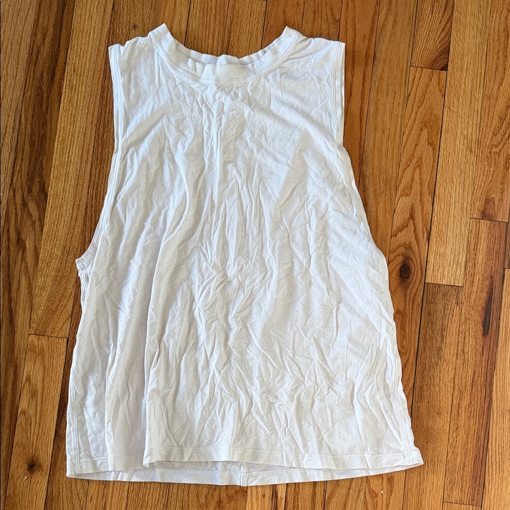 Lululemon Brunswick Muscle Tank White - Picture 3 of 10